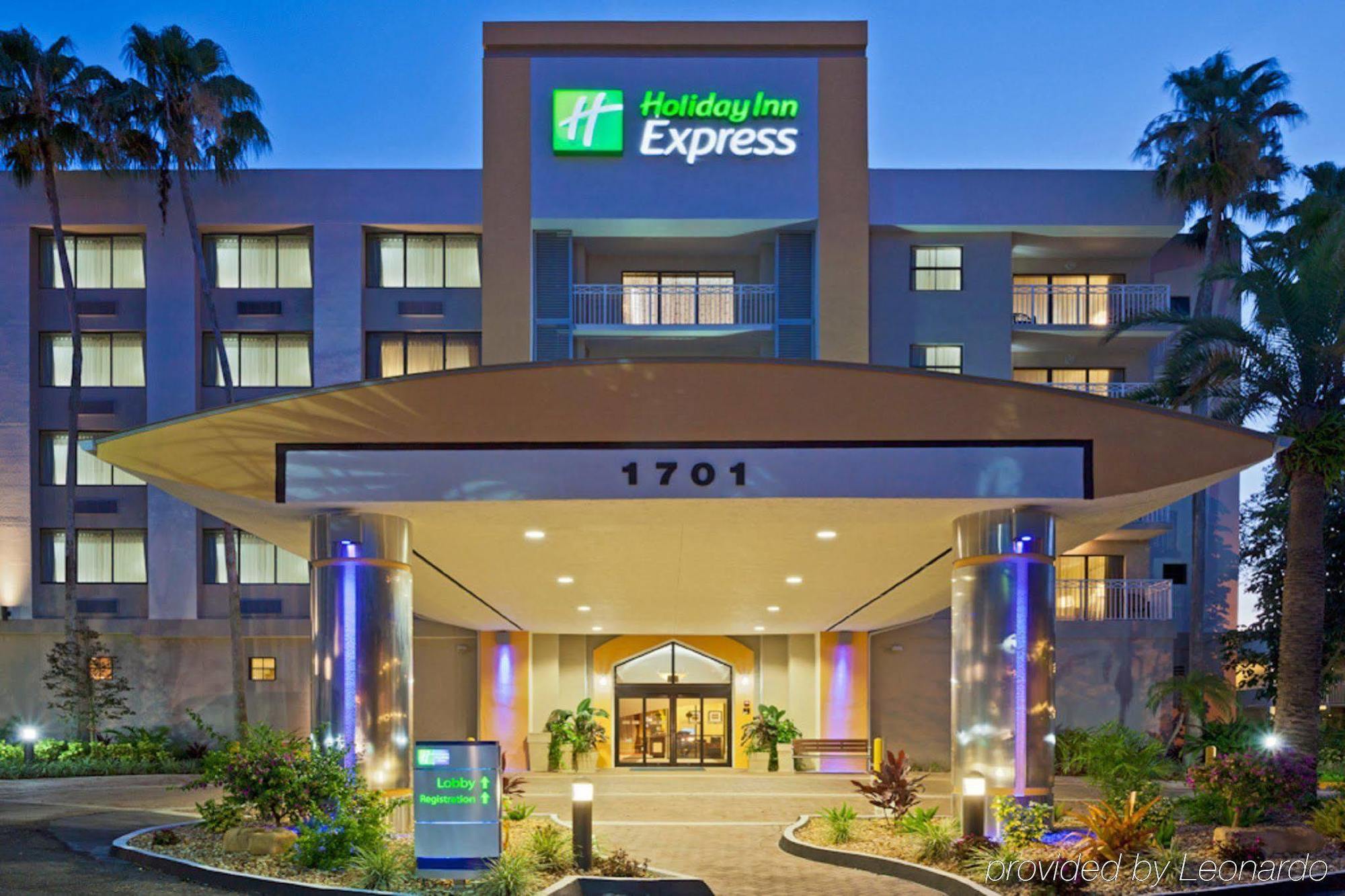 Holiday Inn Express Hotel & Suites Ft. Lauderdale-Plantation, An Ihg Hotel Exterior photo